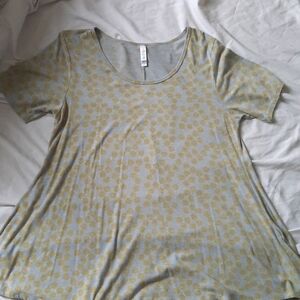 LulaRoe shirt